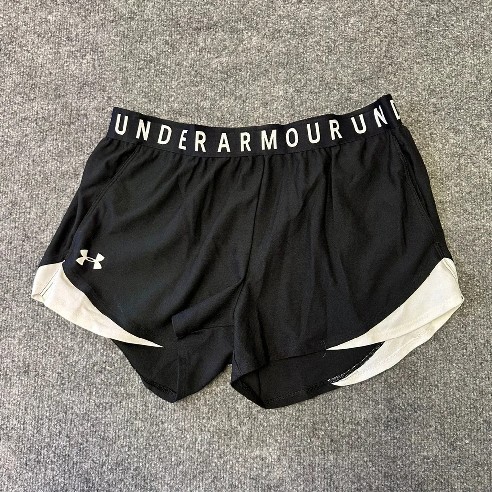 Under Armour Shorts Womens Size Medium Black HeatGear Loose Fit Athletic Running